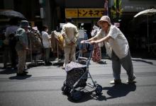 失智老人当服务员 日本推出“上错菜”餐厅