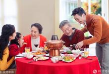 2018年春节年夜饭调查：花多少钱？在哪儿吃？吃什么？