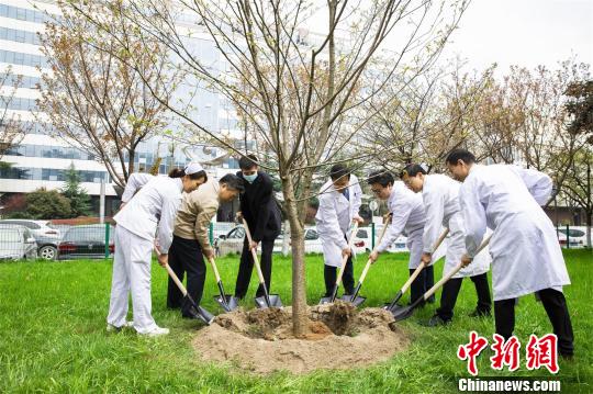 男子罹患多种疾病 同时换心脏和主动脉获新生 男子罹患多种疾病 同时换心脏和主动脉获新生