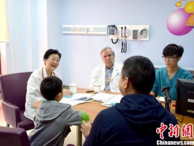 语言发育迟缓≠自闭症 专家：干预治疗为先