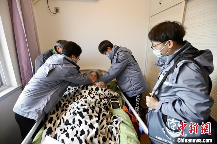 浙江莲都家庭医生春节上门服务 民众有“医”靠
