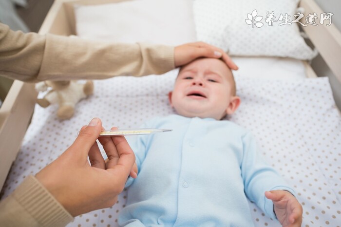 小孩高烧抽搐快警护送3分钟就医 宝宝高烧抽搐怎么办