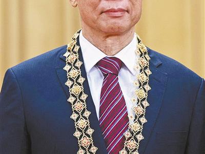 大医大爱守护生命（奋斗百年路启航新征程·“共和国勋章”获得者）