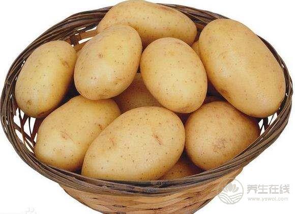土豆发芽后还能食用吗？切掉发芽部分可以食用吗