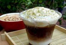 一杯奶茶相当于5罐可乐6包薯片的含糖量