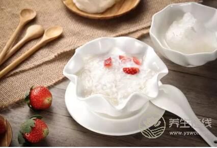 经期喝蜂蜜水竟然没用!经期适宜吃什么 经期喝蜂蜜水竟然没用!经期适宜吃什么