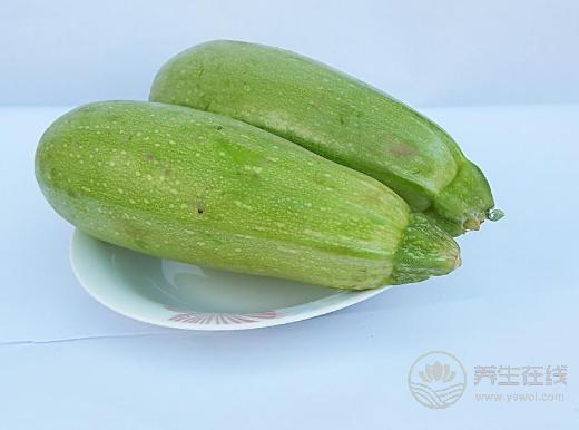 赶走便秘，别只知道香蕉，这4种蔬菜效果更好