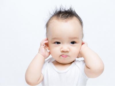 宝宝平时总喜欢眨眼的原因是什么