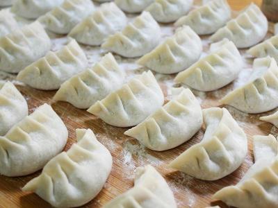 煮速冻饺子应该用冷水煮还是热水煮