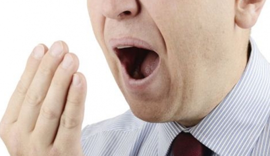 想要改善口臭疾病应该常喝这三杯水