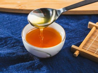 体内湿气重可以喝蜂蜜水吗 喝蜂蜜水会产生湿气吗