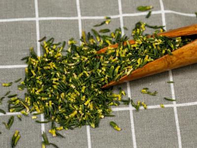 新鲜莲子心可以泡水喝吗 莲子心的副作用