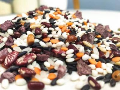 传统腊八粥的8种材料