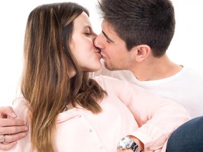 女人高潮的秘密姿势   并拢双脚寻求子宫的急速快感