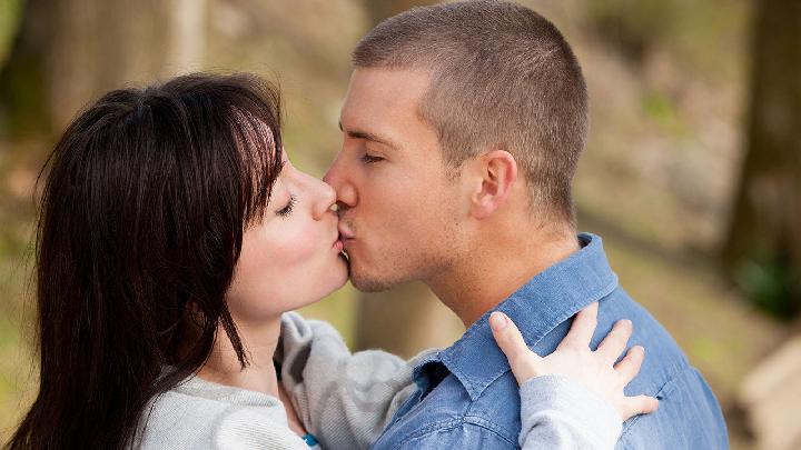 夫妻房事不当会引发什么疾病 夫妻房事不当易引发6种私处病