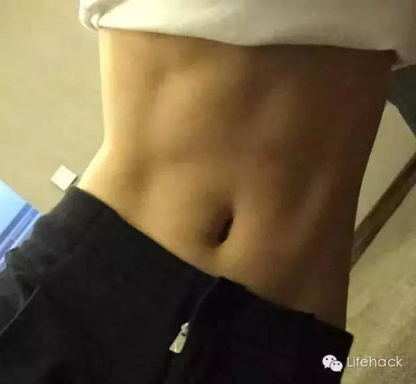 王珞丹晒性感腹肌照 最美马甲线