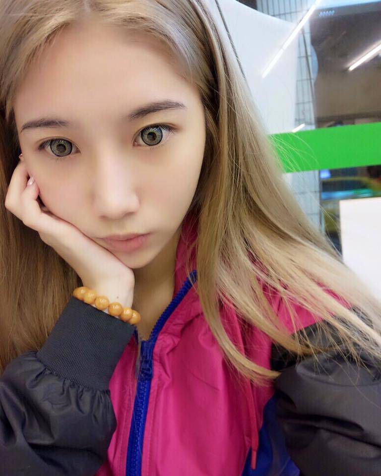 台湾网红嫩模身材棒 人送称号乳媚娘