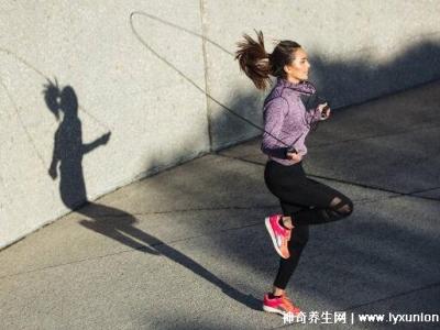 为什么千万不要跳绳减肥，5类人不合适(附跳绳减肥减脂正确法)