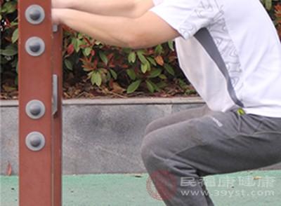 爱运动的人看看 6个常见动作特别伤膝盖 很多人不知情