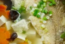 砂锅鱼炖豆腐的做法-家常味炖菜谱
