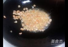 韭菜炒河虾的做法-家常味炒菜谱