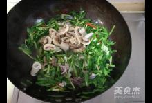 韭菜炒海兔的做法-家常味炒菜谱