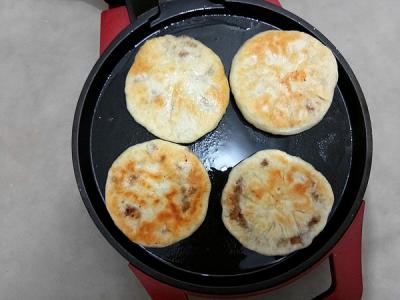 奥尔良烧烤味肉饼的做法-其它口味烙菜谱
