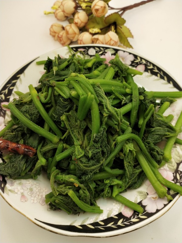 爆炒南瓜尖的做法-咸鲜味炒菜谱-易网健康养生网 爆炒南瓜尖的做法-咸鲜味炒菜谱