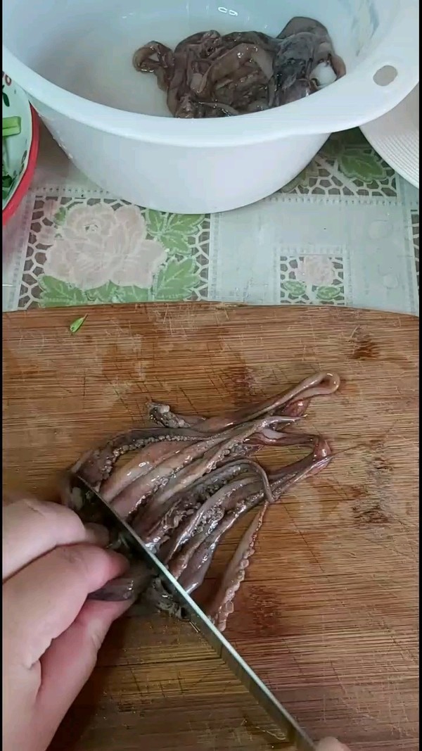 韭菜鱿鱼须的做法-咸鲜味炒菜谱