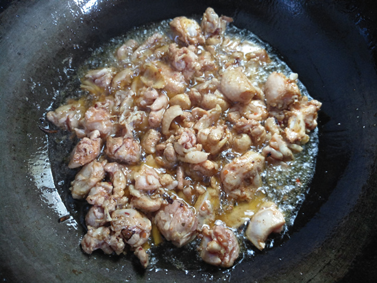 干锅辣子鸡的做法-香辣味炒菜谱