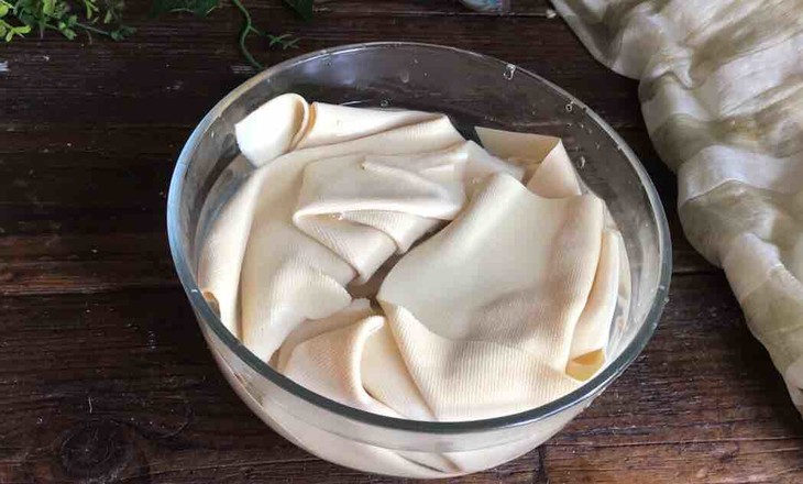 凉拌千张丝的做法-香辣味拌菜谱