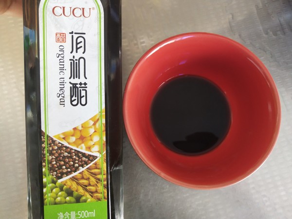 蒜香油淋芦笋的做法-酸辣味拌菜谱