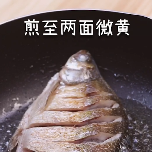 家常红烧鱼的做法-家常味炒菜谱