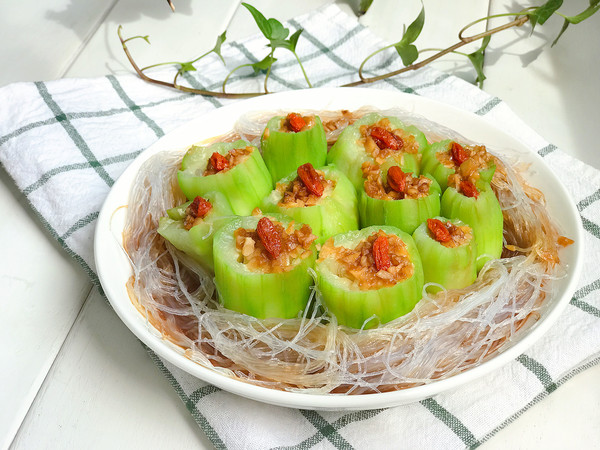 蒜蓉粉丝蒸丝瓜的做法-咸鲜味蒸菜谱