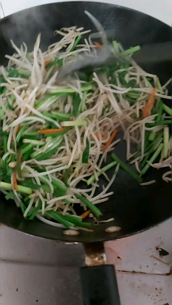 韭菜炒豆芽的做法-家常味炒菜谱