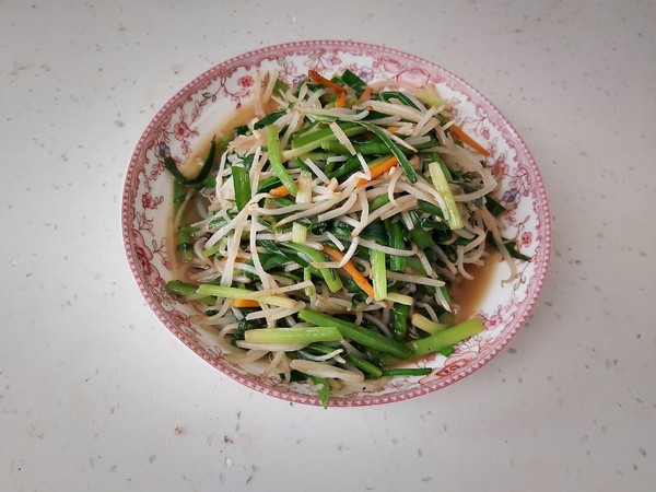 韭菜炒豆芽的做法-家常味炒菜谱-易网健康养生网 韭菜炒豆芽的做法-家常味炒菜谱