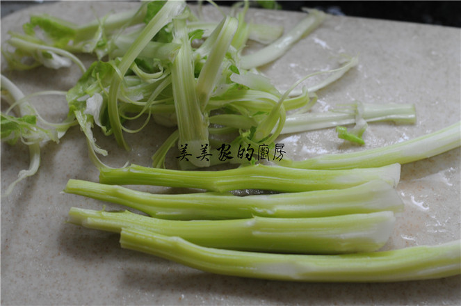 白菜苔炒冻豆腐的做法-家常味炒菜谱-易网健康养生网 白菜苔炒冻豆腐的做法-家常味炒菜谱