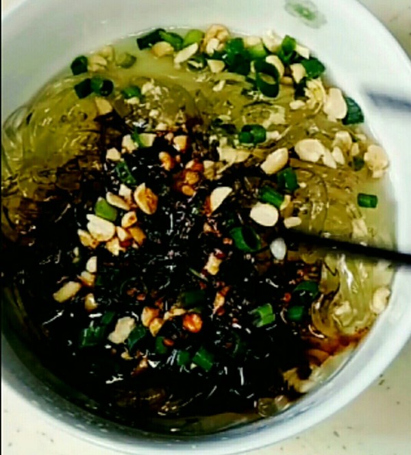 拌凉粉的做法-家常味拌菜谱