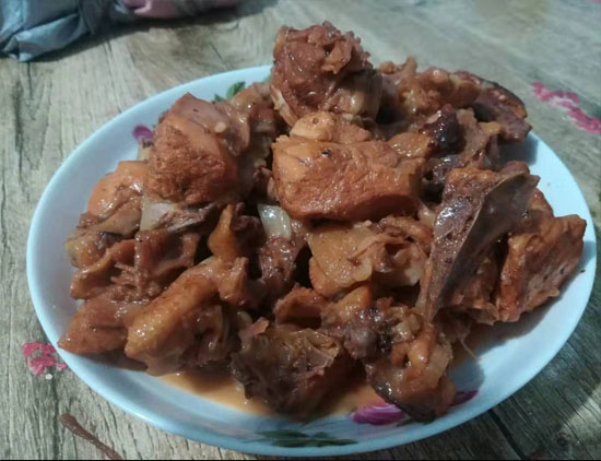灵芝炖鸡的做法-家常味炖菜谱-易网健康养生网 灵芝炖鸡的做法-家常味炖菜谱