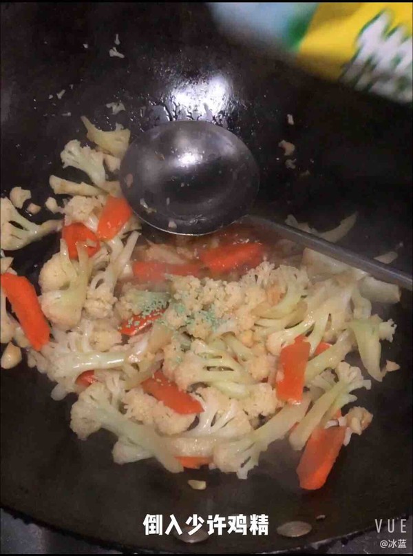 清炒花菜的做法-家常味炒菜谱