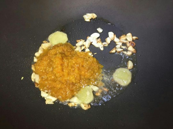 酸汤肥牛的做法-酸辣味煮菜谱