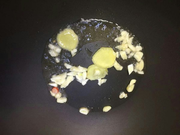 酸汤肥牛的做法-酸辣味煮菜谱