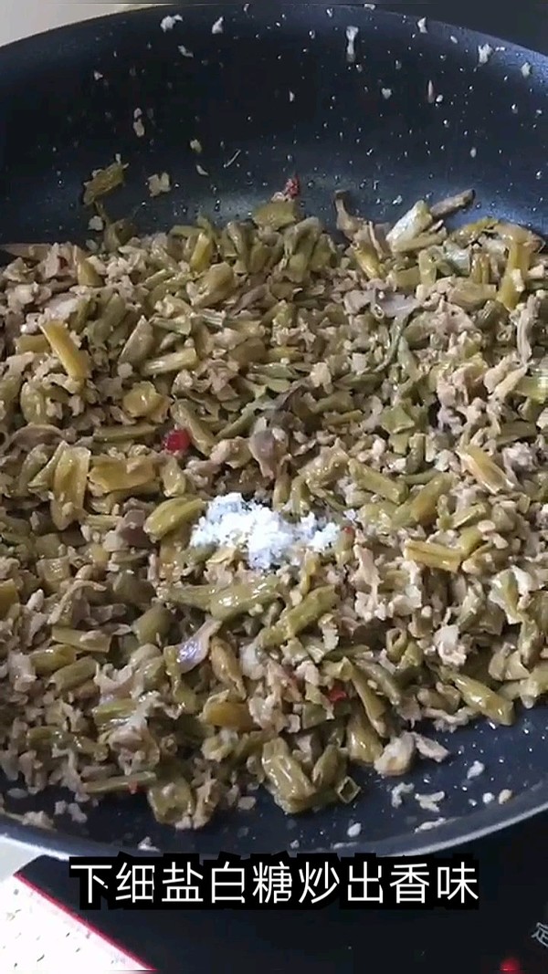 鸡杂炒酸豇豆的做法-家常味炒菜谱