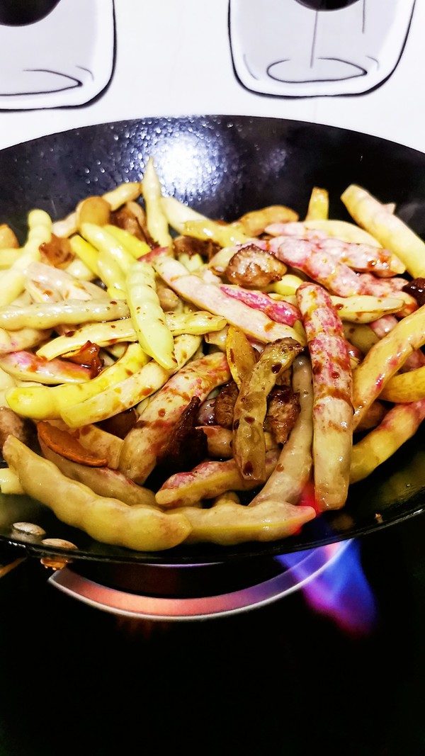 家常焖豆角的做法-家常味焖菜谱-易网健康养生网 家常焖豆角的做法-家常味焖菜谱