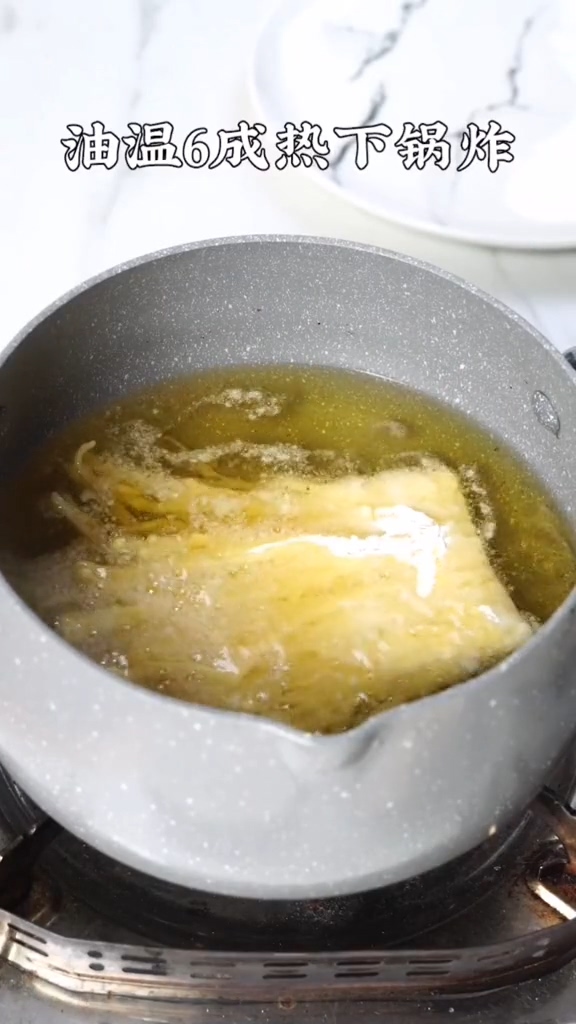 香酥金针菇的做法-咸鲜味炸菜谱