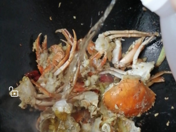 爆炒香辣蟹的做法-咸鲜味炒菜谱