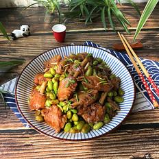 毛豆烧鸭翅的做法-家常味烧菜谱