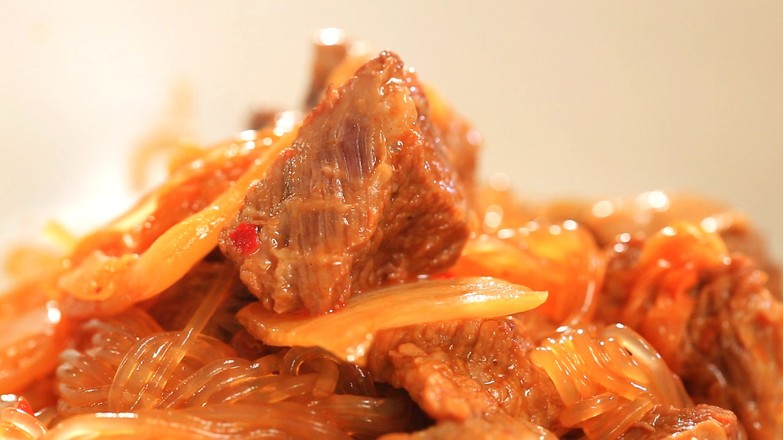 酸菜牛肉炖粉条的做法-家常味炖菜谱-易网健康养生网 酸菜牛肉炖粉条的做法-家常味炖菜谱