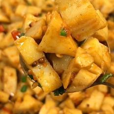 孜然藕丁的做法-咸鲜味炒菜谱