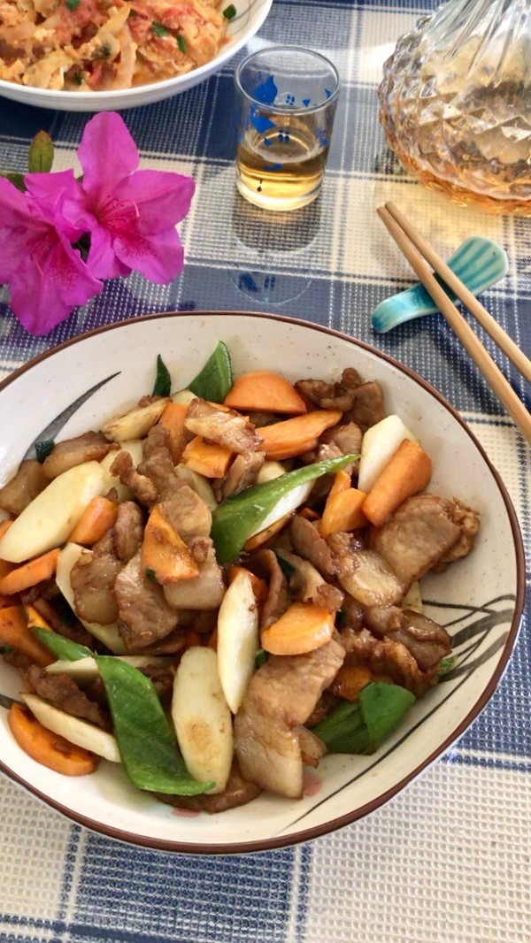 胡萝卜山药肉片的做法-咸鲜味炒菜谱-易网健康养生网 胡萝卜山药肉片的做法-咸鲜味炒菜谱